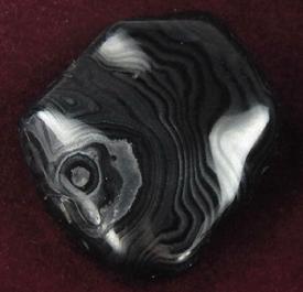 photo of beautiful banded psilomelane with pyrolusite from western Virginia USA for metaphysical use, gazing, scrying, reading Akashik Record