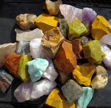 rose quartz, green opal, blue apatite, amazonite, red aventurine, tiger eye, jasper, amethyst, girasol opal, kambaba jasper