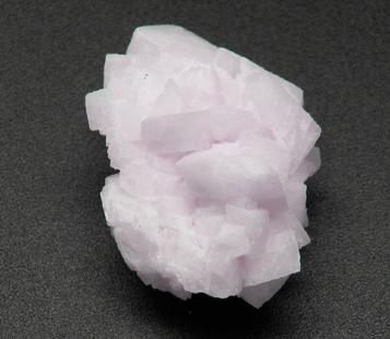 photo of manganoan mangano calcite specimen from naica, cave of the swards, chihuahua, mexico