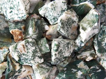 tree agate rough rock for tumbling from India is marble with green chlorite veins